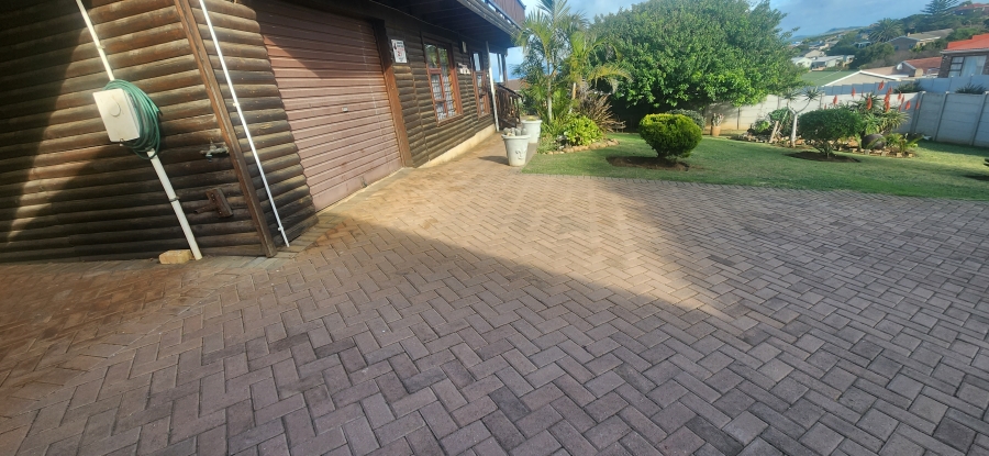 3 Bedroom Property for Sale in Dana Bay Western Cape